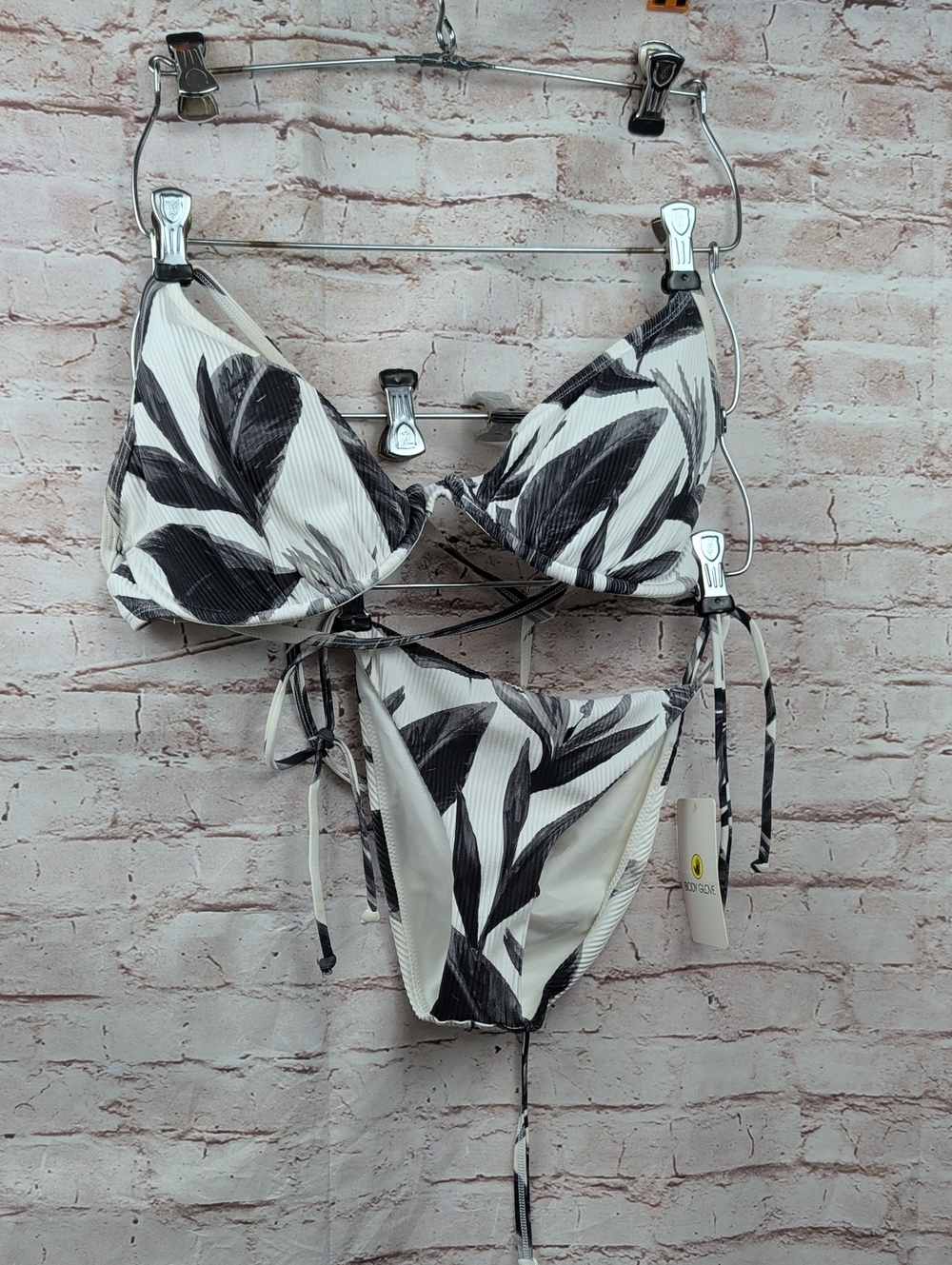 body Glove Women’s Black & White Leaf-Print Triangle Bikini Large New Nwt